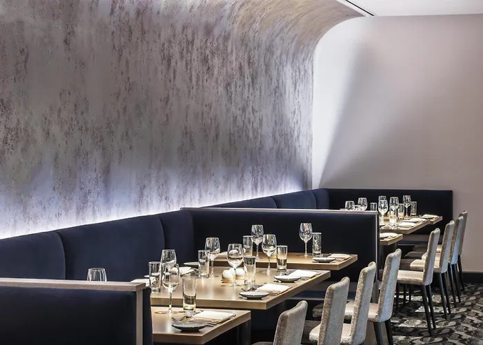 Hyatt Regency Mccormick Place 4*
